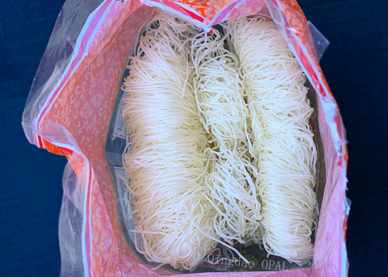 Noedles de arroz sem glúten com sabor neutro