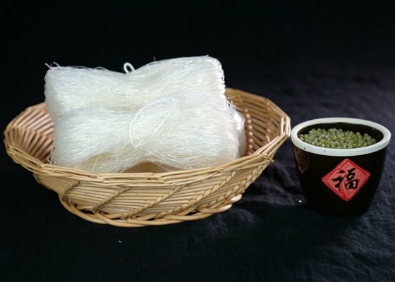 macarronetes grossos do celofane 100g