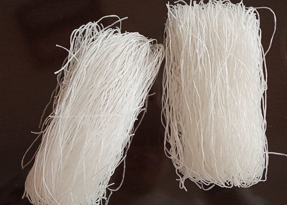 Cozinhando Mung Bean Glass Noodles